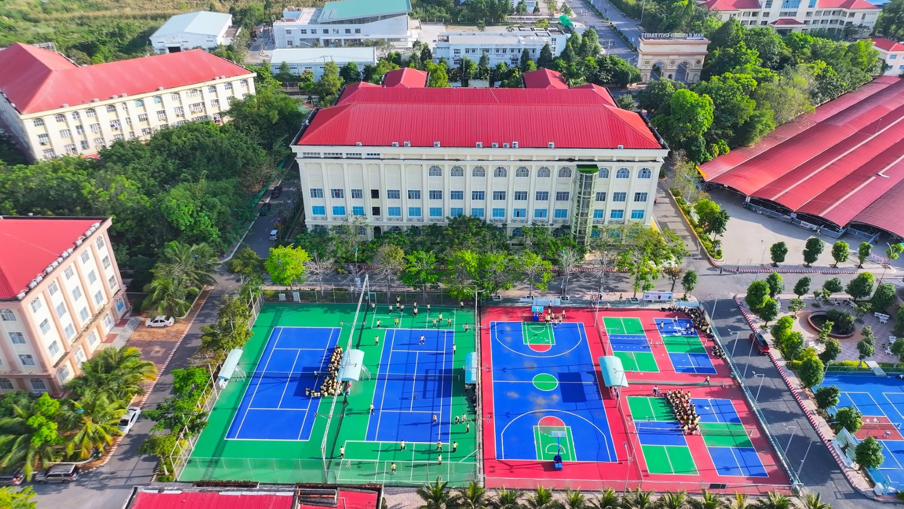 Chọn Trường Đại Học Như Thế Nào? 7 Tiêu Chí Giúp Học Sinh Đưa Ra Quyết Định Đúng Đắn Năm 2026 - hinh 11