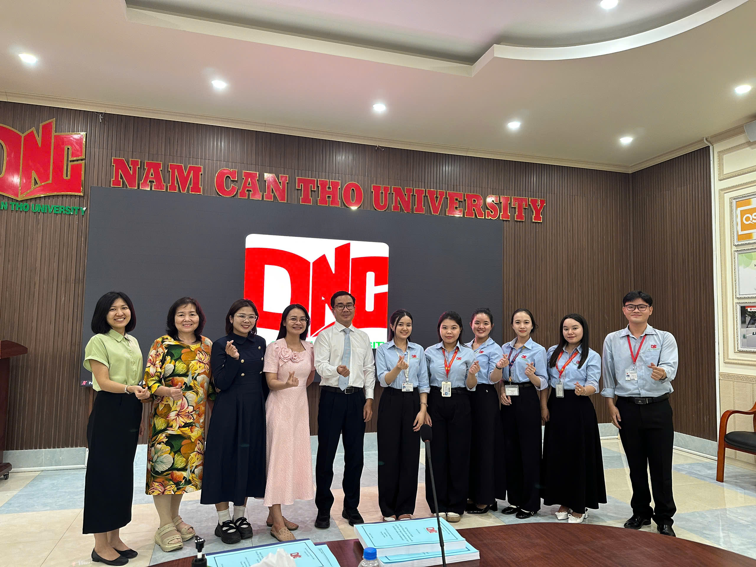 Hội đồng bảo vệ kh&oacute;a luận ng&agrave;nh Kế to&aacute;n